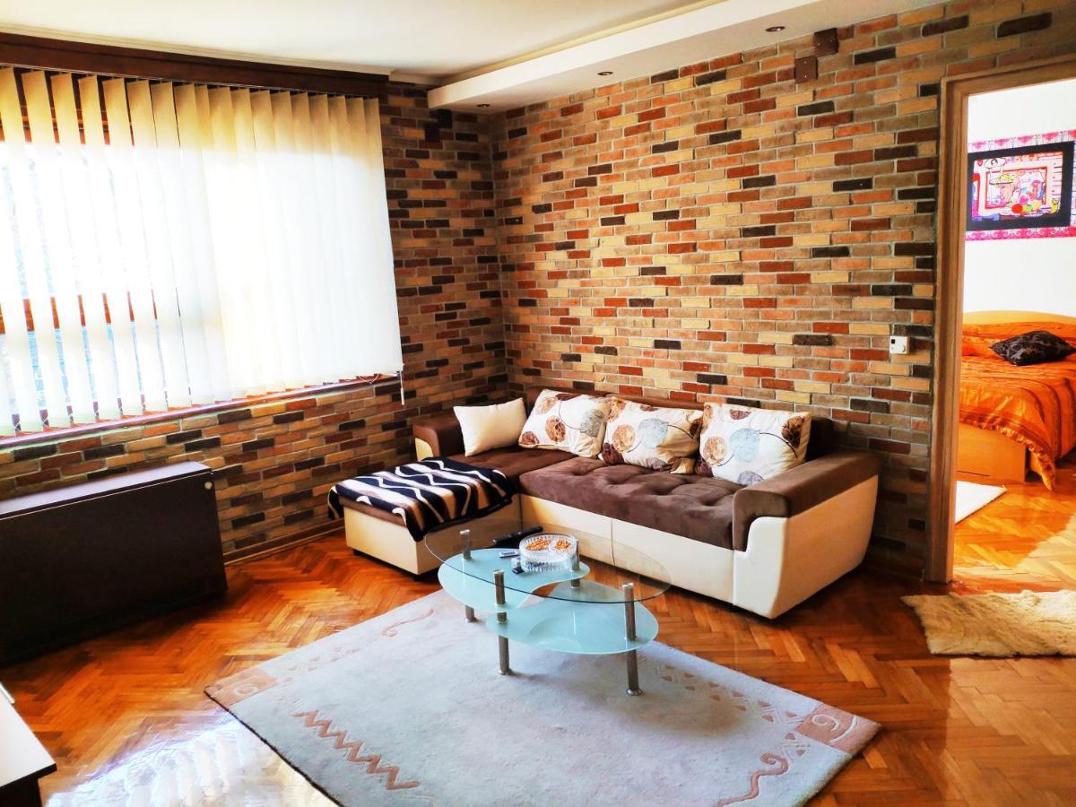 V2 With Love - Vintage Modern And Spacious Belgrado Exterior foto